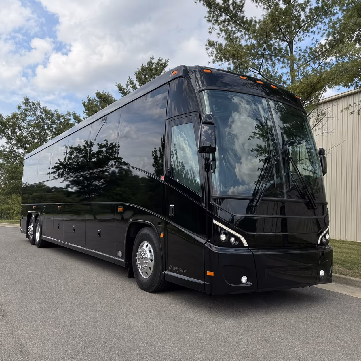 charter bus rentals and airport transfers to oakland international airport oak