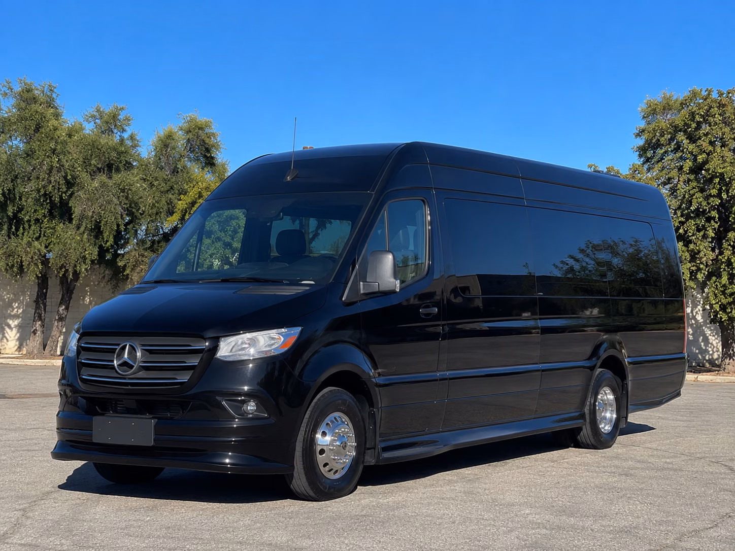 transportation serving antioch and nearby cities